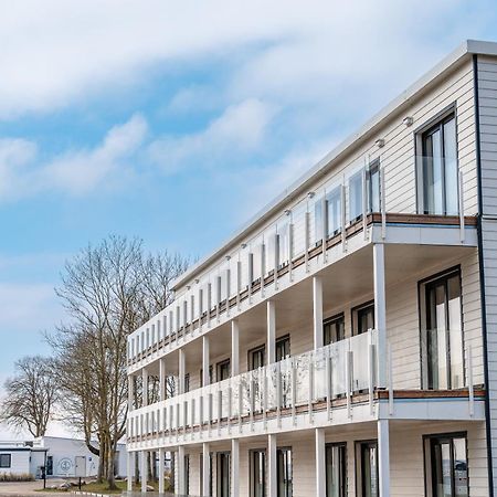 Marina Martinshafen - Lotsenhaus Hotel Neuhof  Eksteriør billede