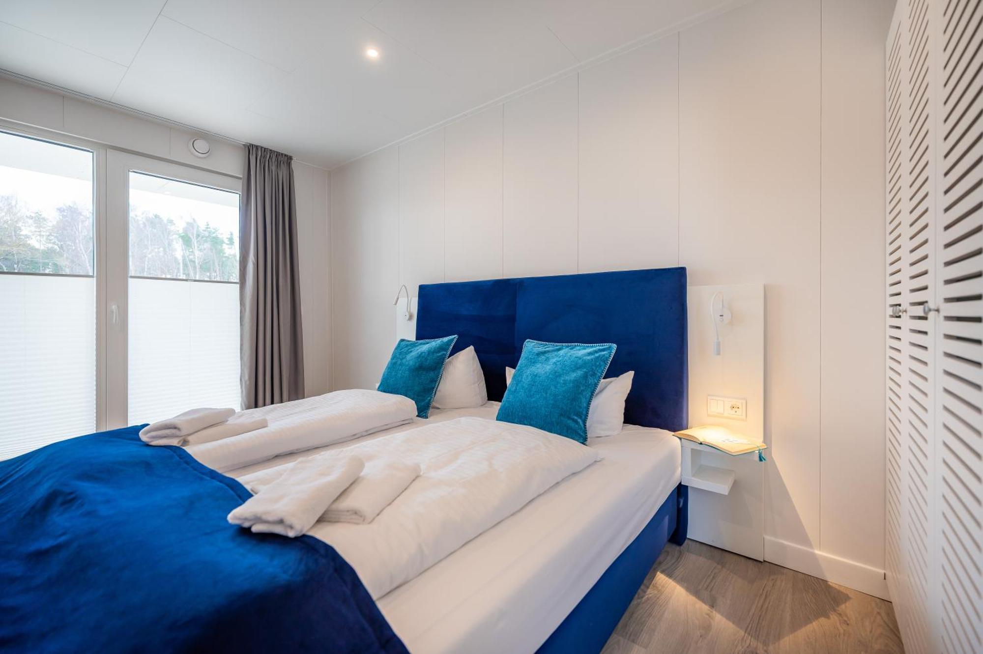 Marina Martinshafen - Lotsenhaus Hotel Neuhof  Eksteriør billede
